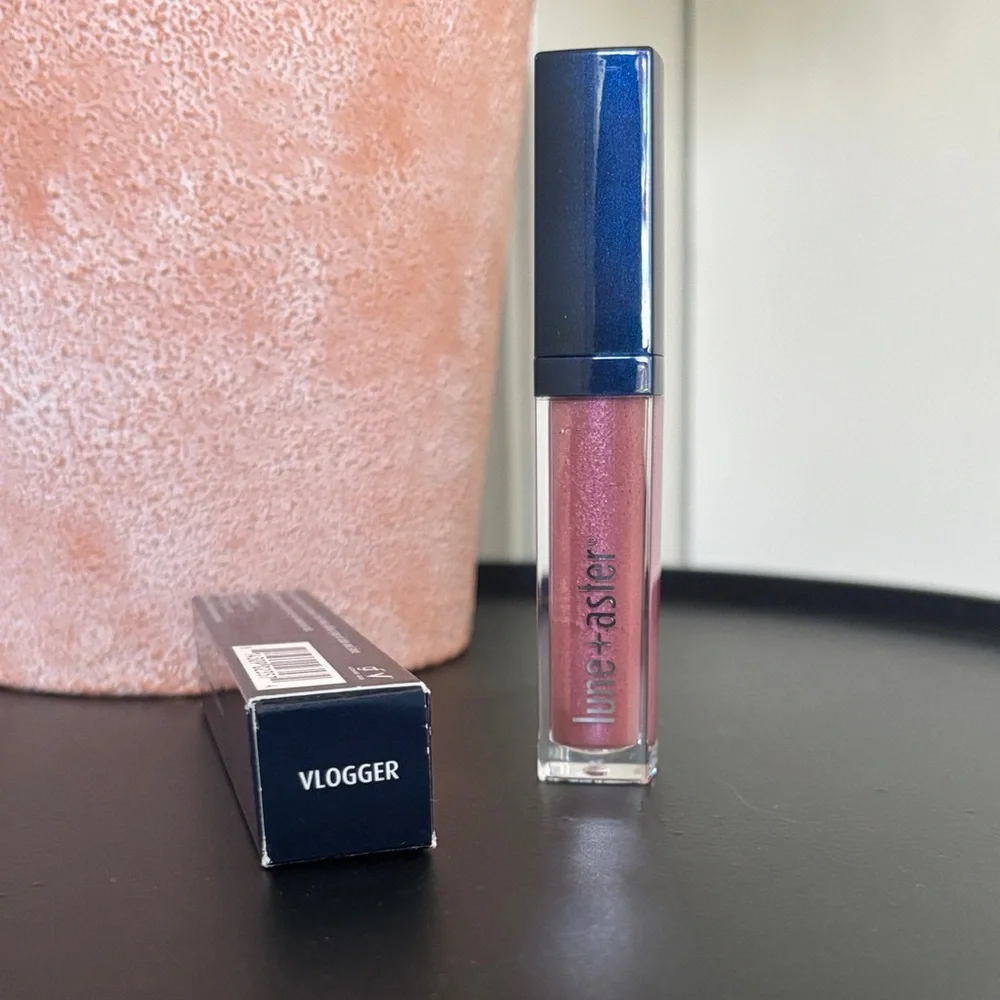 Lune+Aster Lip Gloss Swipe+Go Vitamin C & E - Shimmering Pink